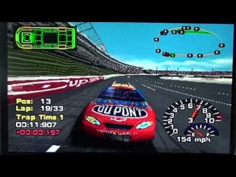 Scène de jeu de NASCAR Thunder 2004 sur PS One